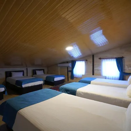 Dorm By Shoestring Hostel Goreme