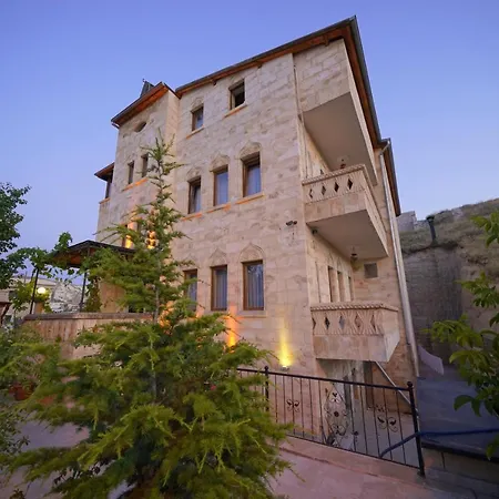 Dorm By Shoestring Hostel
